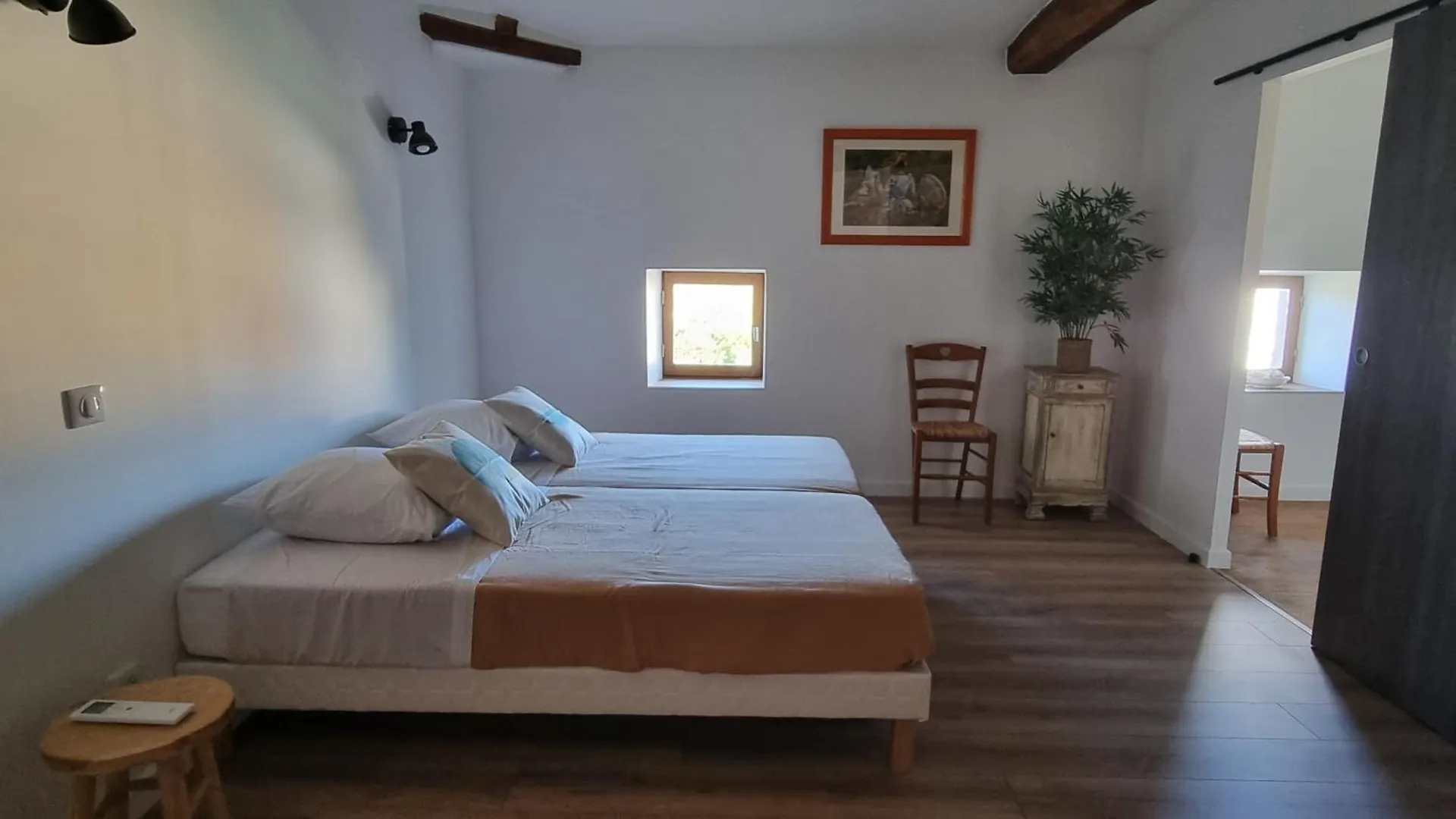 Art Et Cosy Bed & Breakfast Savigneux  0*, Savigneux (Ain)